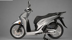 Sắc Bạc kinh điển kết hợp công nghệ sơn pha lê cao cấp của Ý, mang lại khả năng bắt sáng hoàn hảo và không bao giờ lỗi mốt.