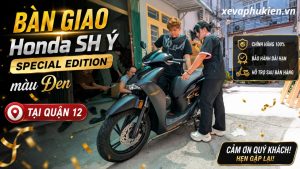 Bàn giao Honda SH Ý Special Edition màu đen tại Quận 12 - Món quà ý nghĩa dành tặng con trai trước thềm đại học