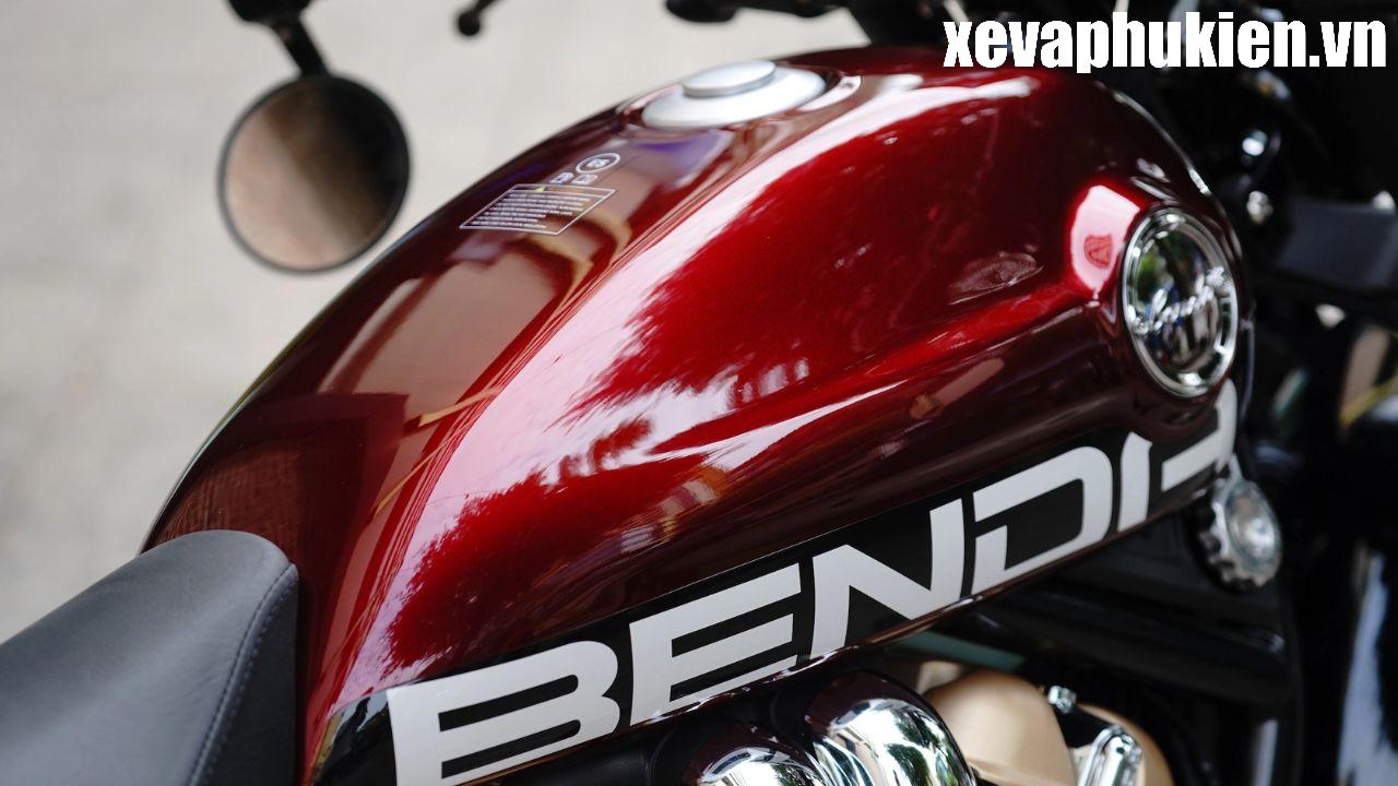 Benda Napoleon Bob 250 màu đỏ