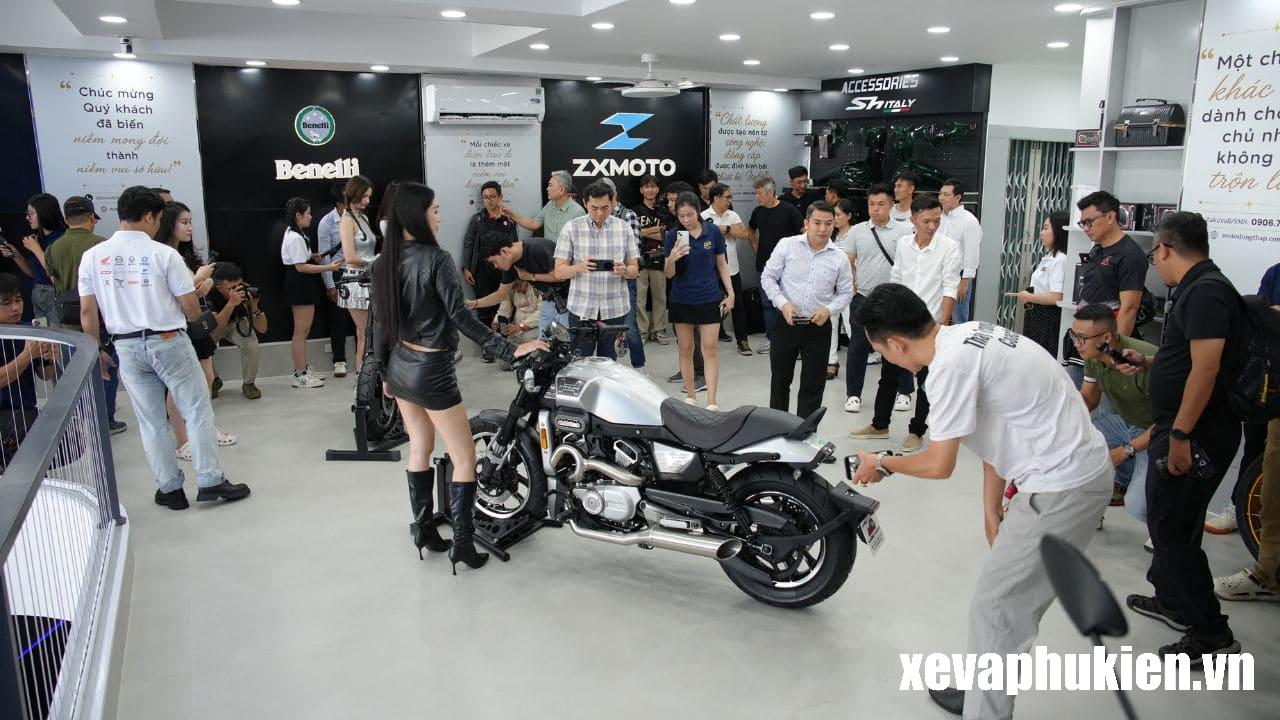 Hyosung GV350X chính thức trình làng