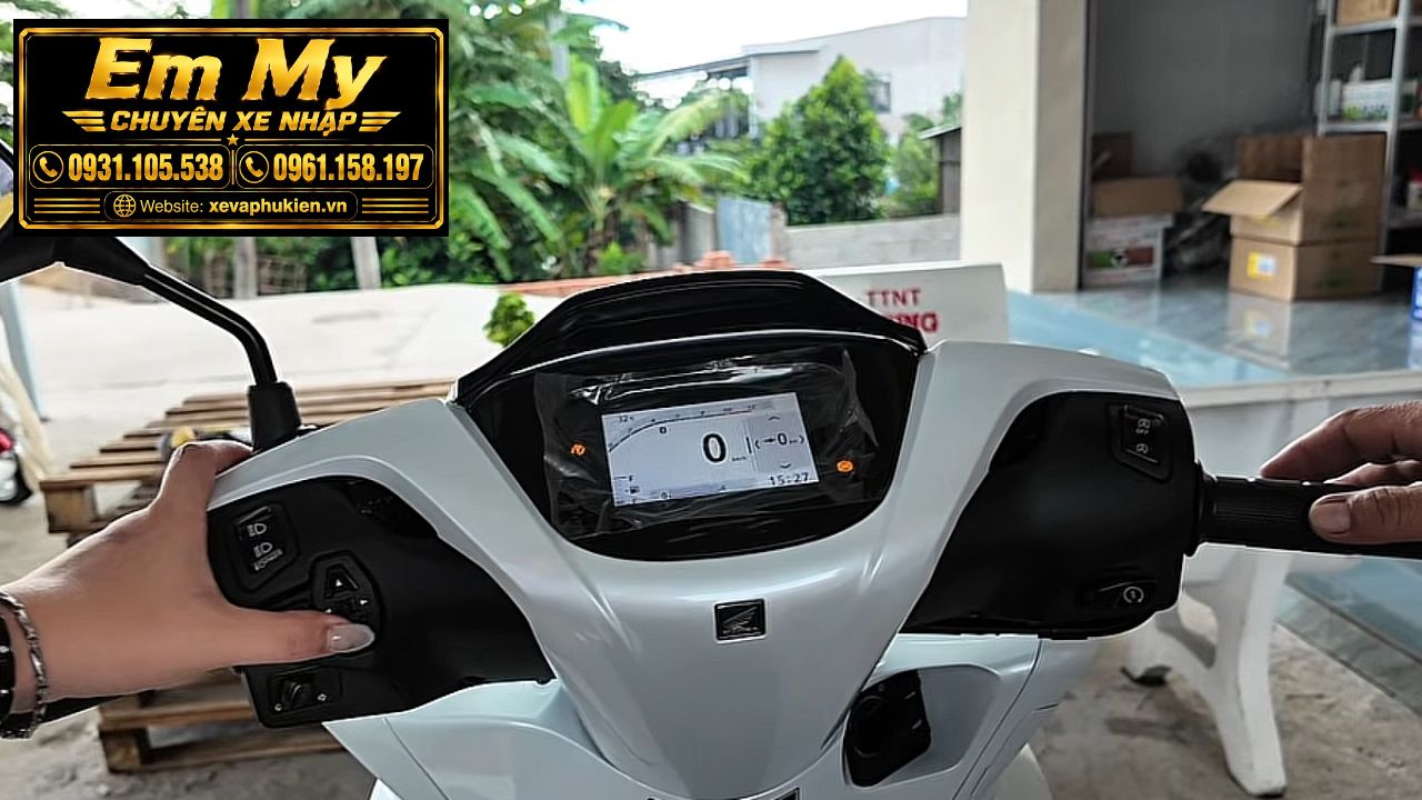 Quá trình giao SH Ý 2026 New Concept Design đến tận tay anh khách láng biển cùng Moto Đồng Tháp