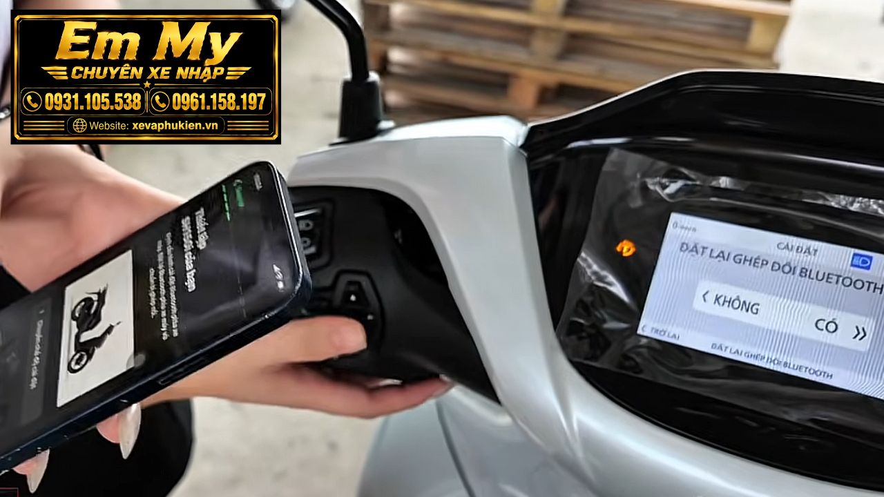 Quá trình giao SH Ý 2026 New Concept Design đến tận tay anh khách láng biển cùng Moto Đồng Tháp