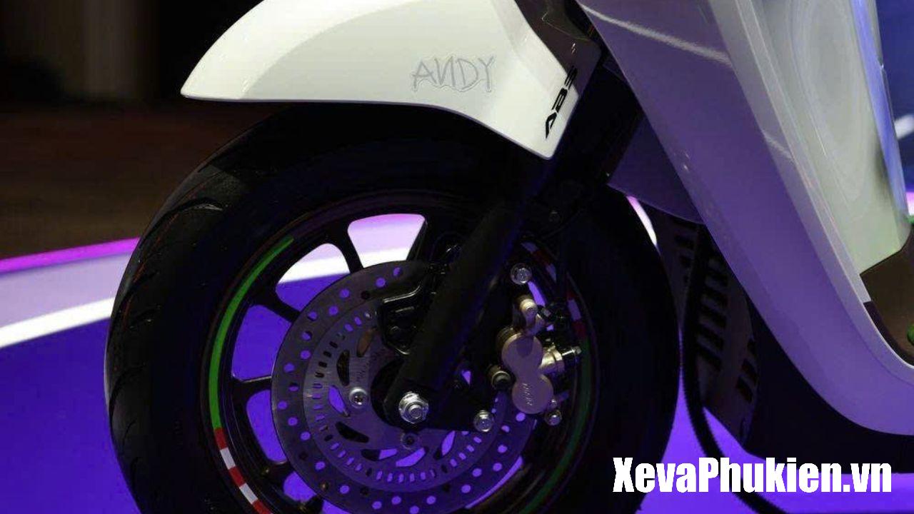 Honda Giorno+ Buzz Lightyear Limited Edition