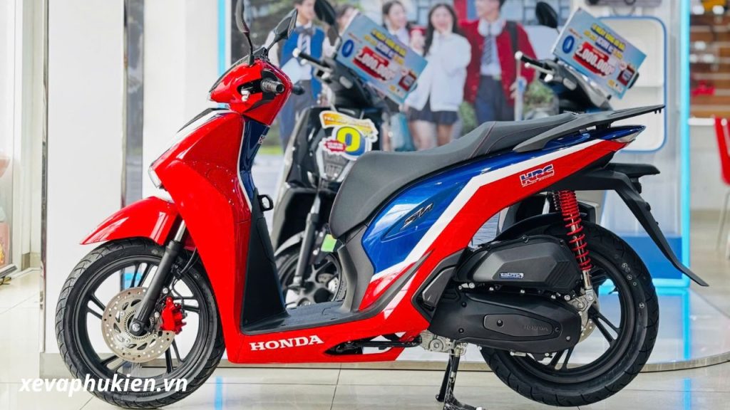 Tricolour khiến Honda SH150i HRC Special Edition trở nên thể thao