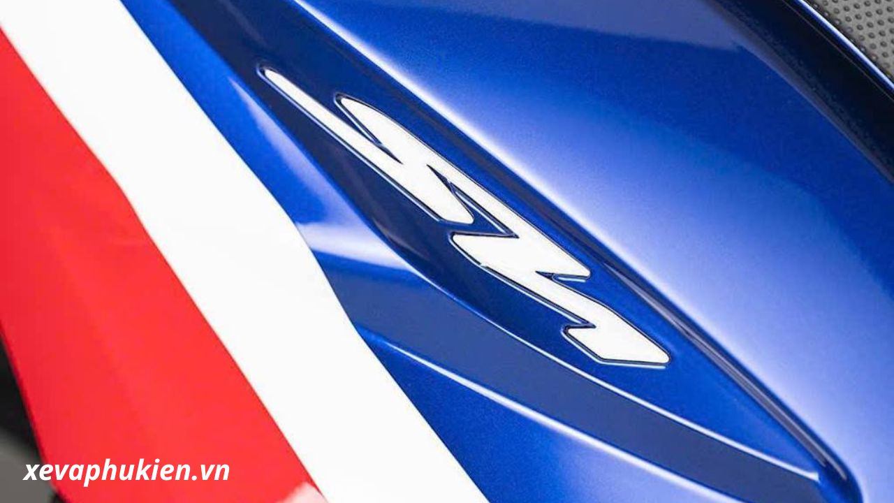 Tricolour khiến Honda SH150i HRC Special Edition trở nên thể thao
