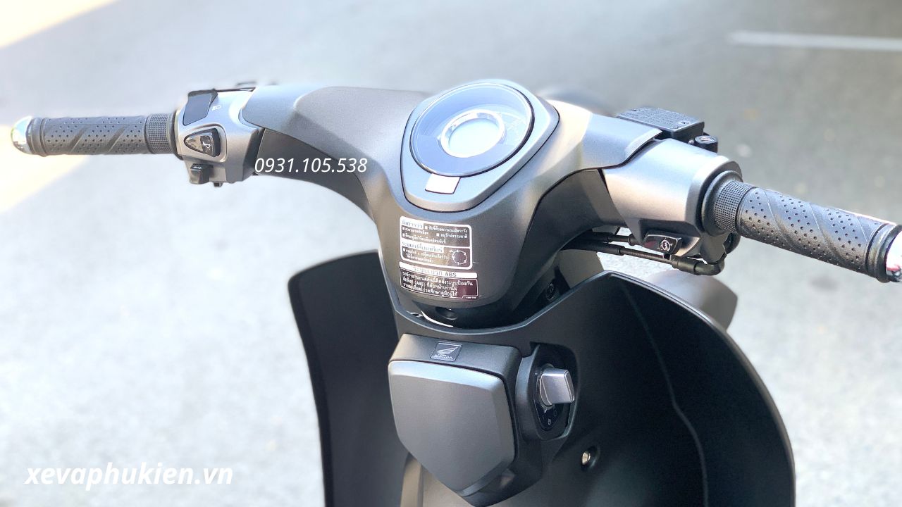 Honda Super Cub C125 ABS 2026 Thái Lan màu đen