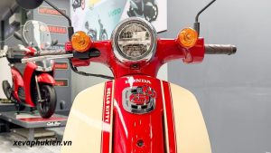 Honda Super Cub 50 Hello Kitty Nhật Bản