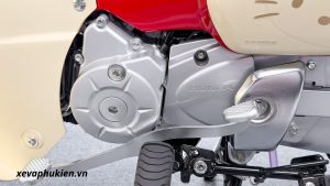 Honda Super Cub 50 Hello Kitty Nhật Bản