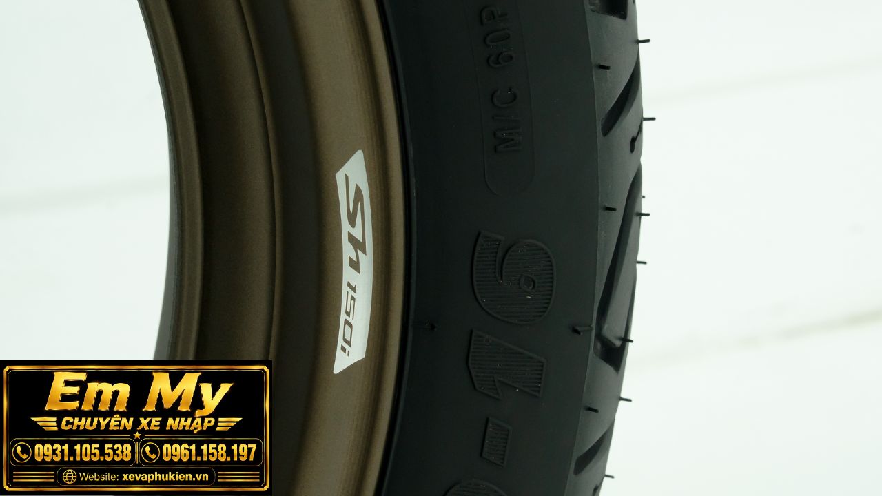 honda-sh150i-repsol-custom-cubhouse-xevaphukien (13) Honda SH 150 Italy Repsol Custom