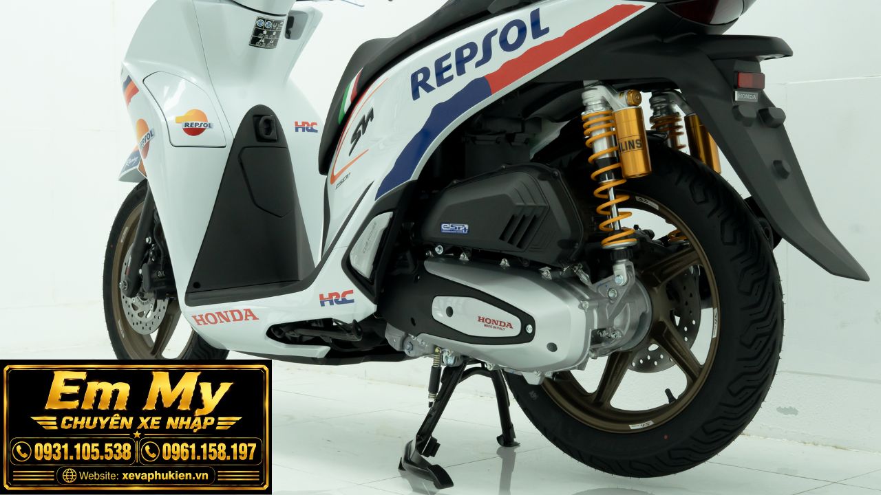honda-sh150i-repsol-custom-cubhouse-xevaphukien (14) Honda SH 150 Italy Repsol Custom