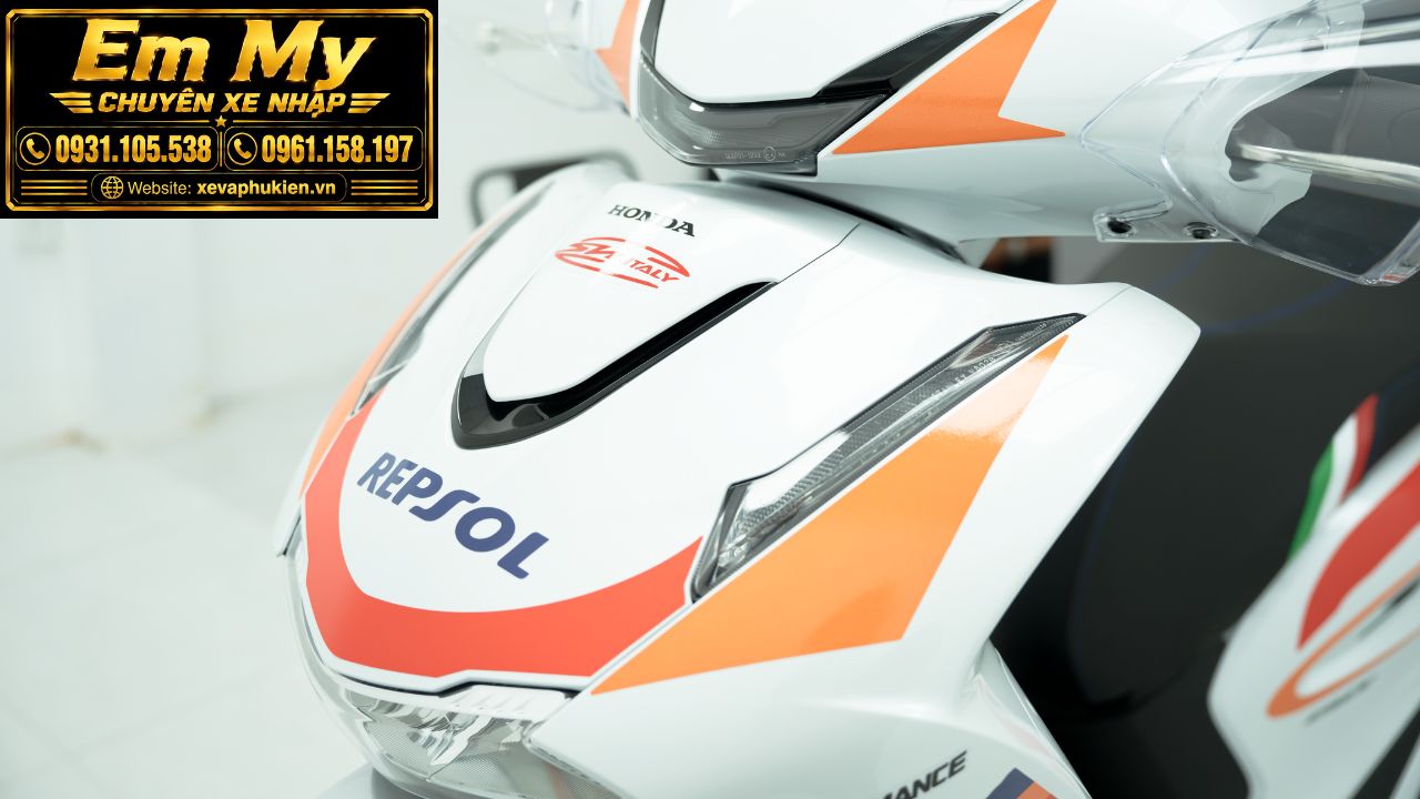 honda-sh150i-repsol-custom-cubhouse-xevaphukien (6) Honda SH 150 Italy Repsol Custom