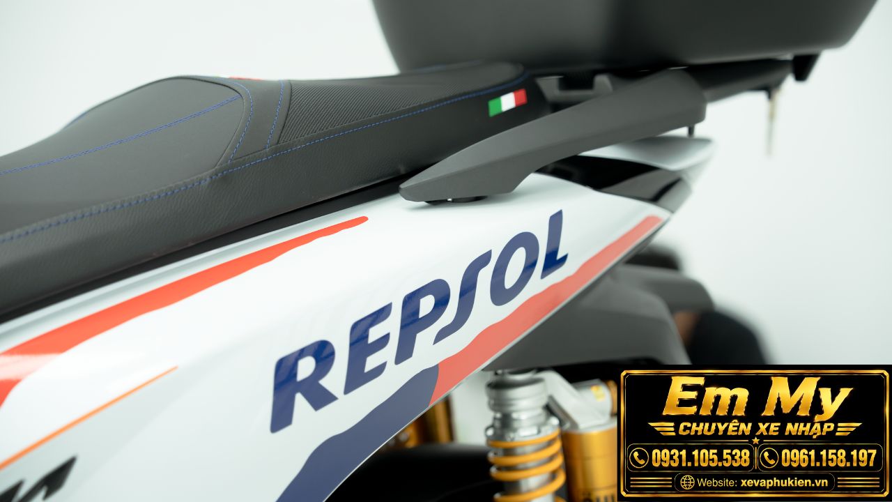 honda-sh150i-repsol-custom-cubhouse-xevaphukien (7) Honda SH 150 Italy Repsol Custom