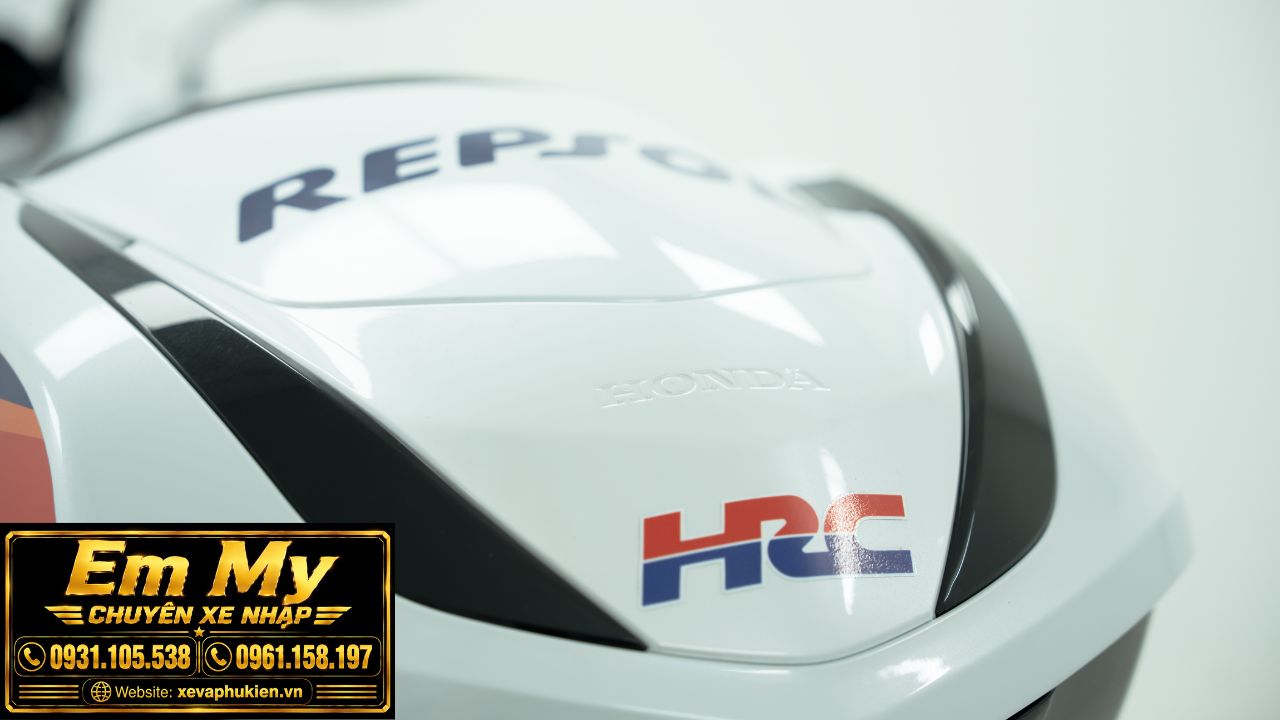 honda-sh150i-repsol-custom-cubhouse-xevaphukien (9) Honda SH 150 Italy Repsol Custom